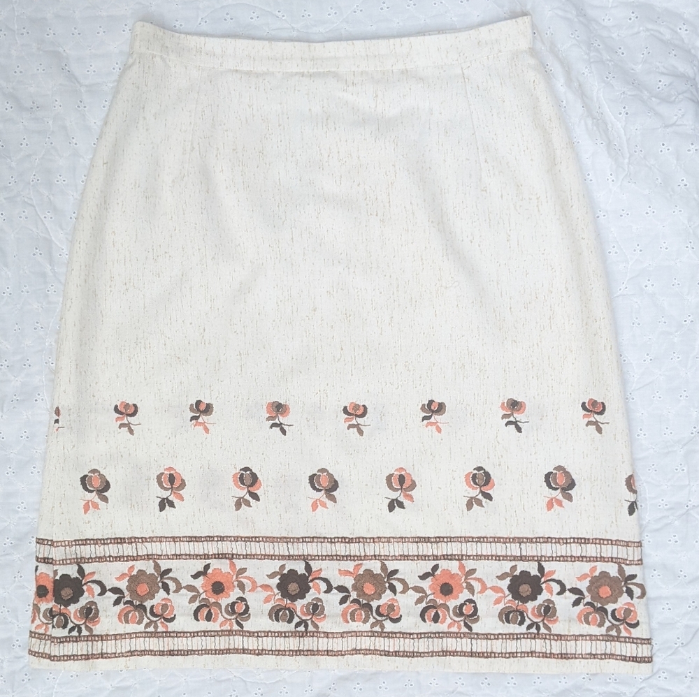 Vintage embroidered skirt